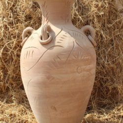 Aushim terracotta vase